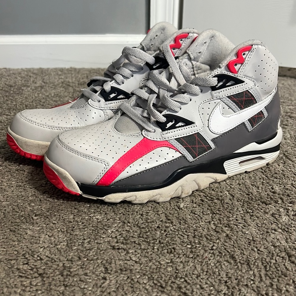 Mens Nike shoes size 9